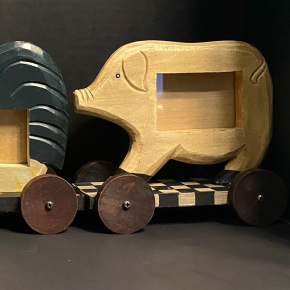 Accents Vintage Three Wooden Farm Animals Rolling Photo Frames